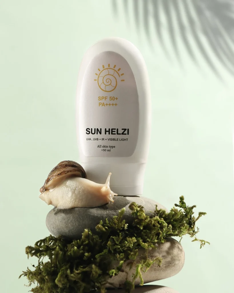 خرید ضدآفتاب هیبریدی بی‌رنگ SPF 50 به صورت مستقیم از حلزی شاپ